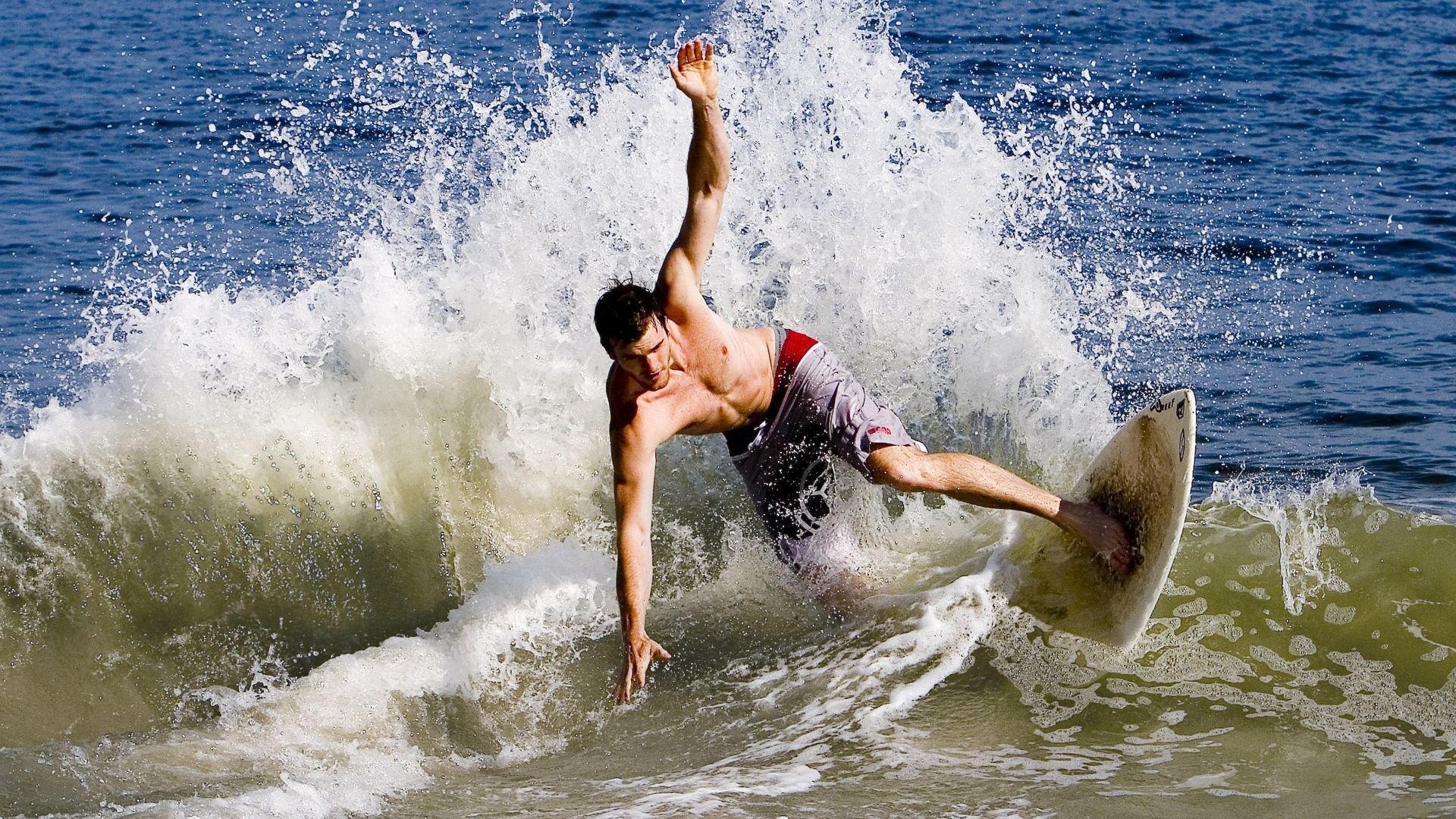 _老鹰队提速快攻，场面精彩纷呈_，老鹰队强不强