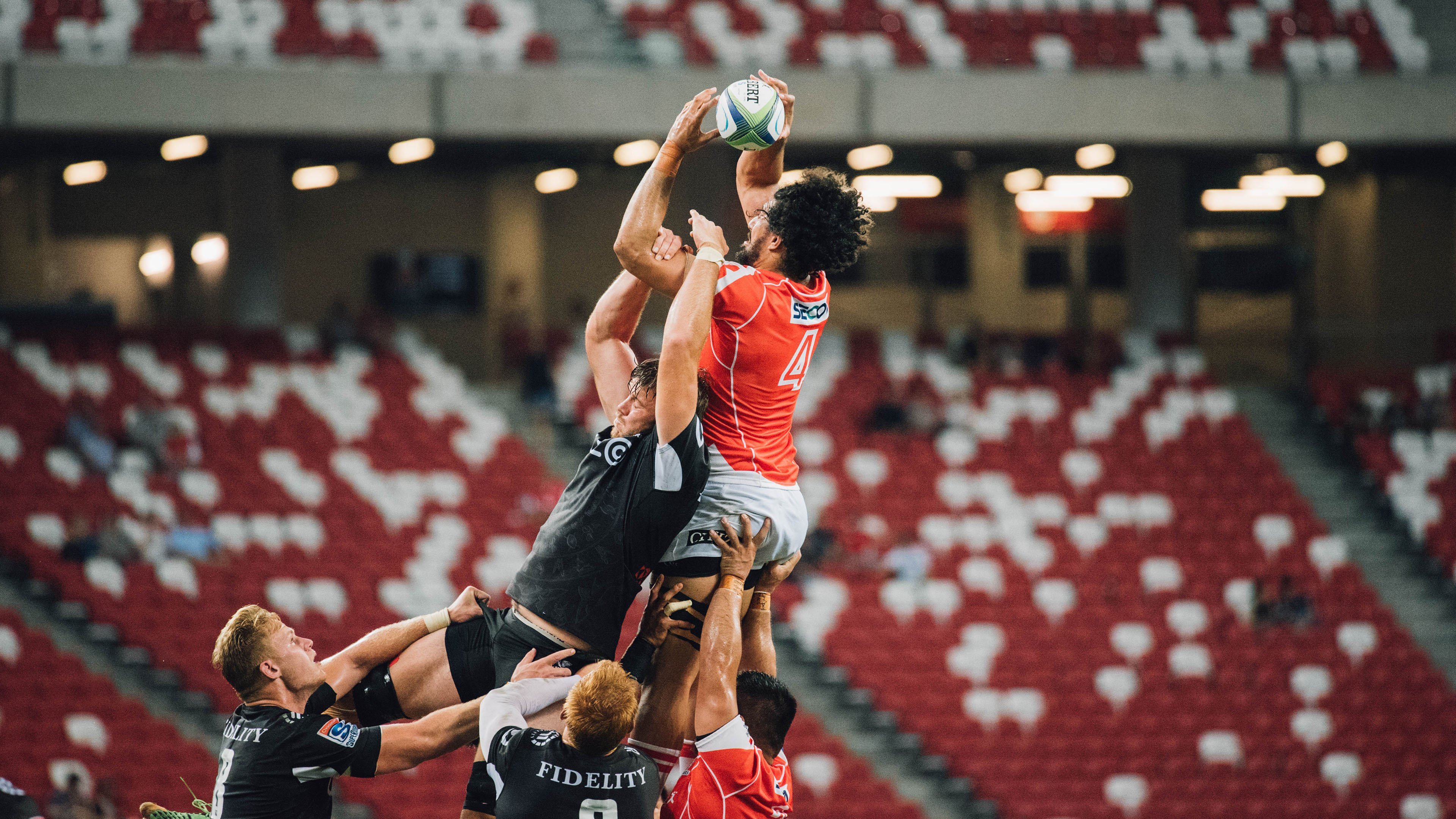 _退役运动员转型：从球场到教练、解说席_，健美运动员席鑫